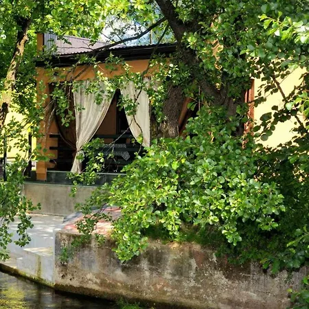Apartment Apartman Armin Bihac